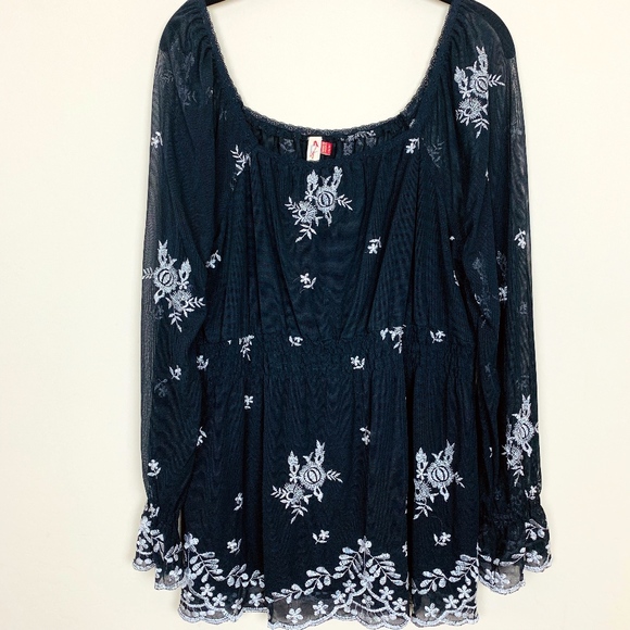 Seven7 Tops - Melissa McCarthy for Seven7  Black Boho Top 14/16